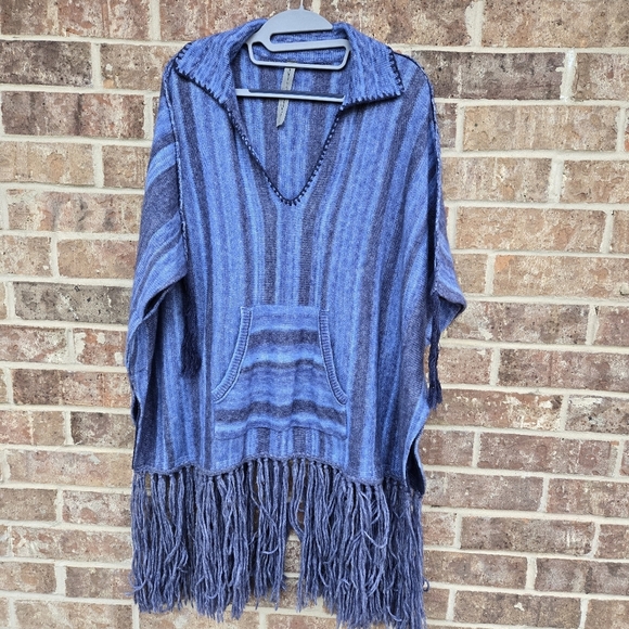 Raquel Allegra Blue Wool Cashmere Knit Blend Relaxed Pullover Poncho Sweater - Picture 2 of 5